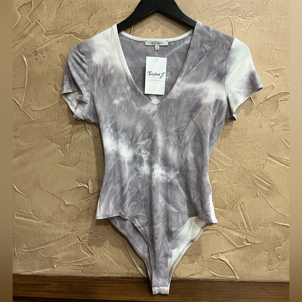 BOUTIQUE CLOSEOUT! Love Tree Bodysuit